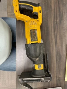 DEWALT DC385 XRP 18V Cordless Reciprocating Saw with Etcon Pro Cut attachment - Picture 1 of 3