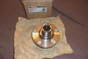 BT4Z-1104-A - 11,15 MKX, EDGE. frt hub. ORIG. FORD NOS - Imagen 1 de 2