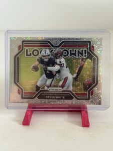 2021 Panini- Prizm Football- Devin White Silver Disco Lockdown SP - Picture 1 of 2