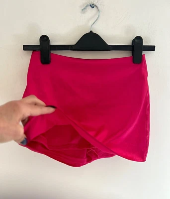 Pretty Little Thing Petite UK 6 Metallic  hot pink Skort Satin Skirt-Shorts - Image 1 of 4