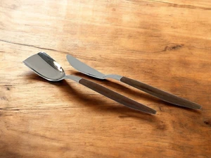 Ekco Eterna Canoe Muffin Butter Knife Jelly Bon Bon Spoon Stainless Wood Handle - Picture 1 of 4