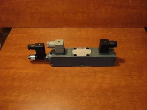 Servoválvula proporcional Rexroth 4WRE 6 W16-11/24Z4/M - Imagen 1 de 4