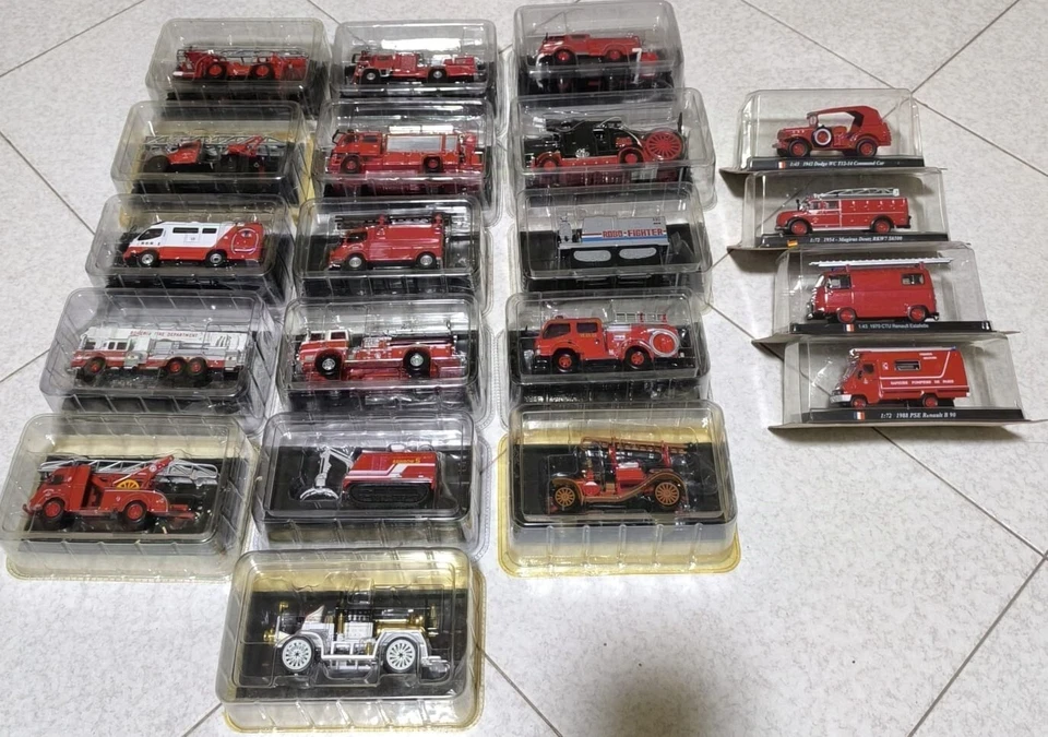 20 Modellini Camion Pompieri Edizione Del Prado - Immagine 1 di 4