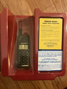 Téléphone ERICSSON GH688 pour collectionneurs original encore scellé en usine jamais ouvert - Photo 1 sur 11
