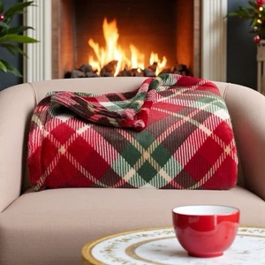 Throw Blanket Christmas Holiday Plaid Oversized Plush 60x72 Red Green - Picture 1 of 1