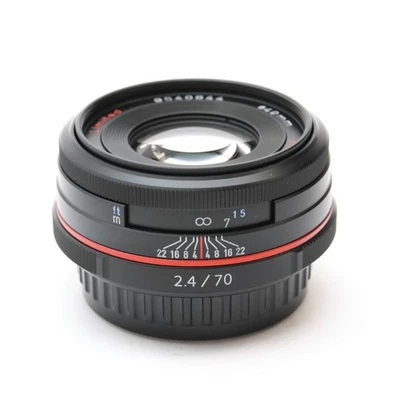 Pentax HD DA 70mm F/2.4 Limited Black (APS-C / K mount) #274 -Near Mint- - Image 1 of 4