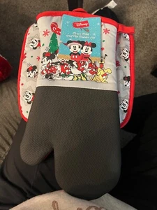 Disney Mickey Mouse & Friends Oven Mitt And Pot Holder Set season greetings # - Picture 1 of 1