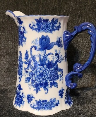 Jarro antigo Cracker Barrel Country Store azul branco porcelana 9” repro - Imagem 1 de 4