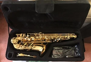 JUPITER 500 ALTO SAXOPHONE + YAMAHA 6C MOUTHPIECE - VERY GOOD CONDITION - Picture 1 of 22