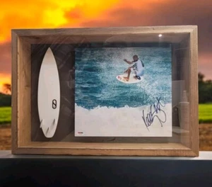 Kelly Slater Tribute Surfboard Shadowbox Trophy Art  - Bild 1 von 4