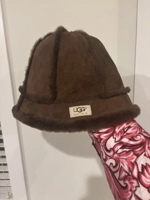 UGG Australia Sherpa Cuero Gamuza Marrón Sombrero Cubo Piel de Oveja OS Foto 1 de 3