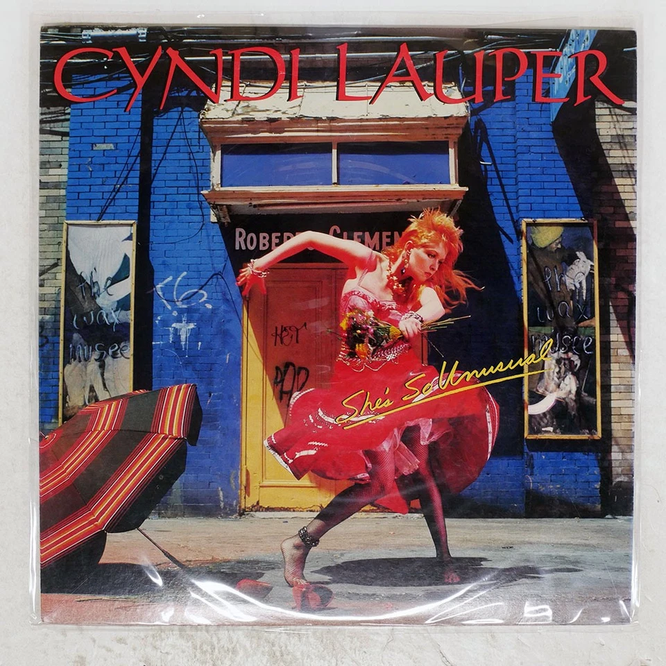 CYNDI LAUPER SHE'S SO UNUSUAL PORTRAIT 253P486 Japan VINYL LP Foto 1 de 1