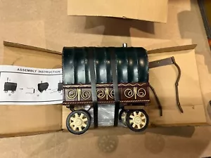 Lesser And Pavey Horse Draw Caravan Tin Scale Model Romany Gypsy Trailer - Picture 1 of 5