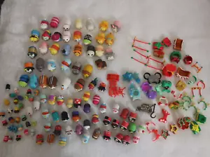 Figuras de vinilo de Disney Tsum Tsum + accesorios más de 110 piezas - Imagen 1 de 22