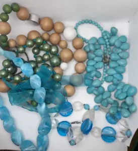 5 x Bundle 'chunky' style Blue + Green Turquoise necklaces Costume jewelry x 5 - Picture 1 of 15