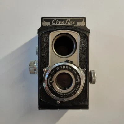 CÁMARA CIRO-FLEX VINTAGE, OBTURADOR RAPAX, FUNDA DE CUERO, SIN PROBADA, SIN LENTE Foto 1 de 3