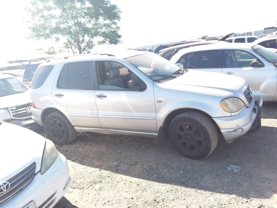 Used Rack and Pinion Assembly fits: 2000 Mercedes-benz Mercedes ml-class 163 Typ - Image 1 of 4