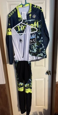 Nuevo con etiquetas Camiseta de ciclismo Tinkoff Saco Bank y pantalones con tirantes talla XL Foto 1 de 4