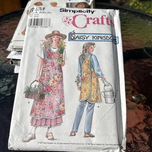 Simplicity 7481 Handwerk Schürze Kittel Pinafore Daisy Kingdom Gr. SM - XLG UNGESCHNITTEN - Bild 1 von 2
