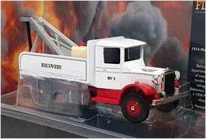 Corgi 9cm Long Diecast CS90016 - Mack Breakdown Truck - White/Red - Picture 1 of 5