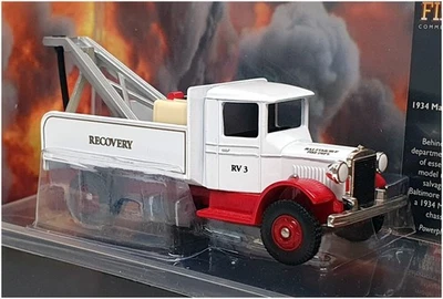 Corgi 9cm Long Diecast CS90016 - Mack Breakdown Truck - White/Red - Image 1 of 4