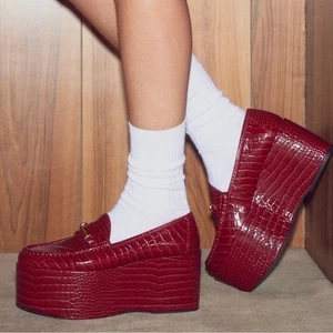 NEU Steve Madden rot Krokodil geprägt Metallriemen hohe Plateau Halbschuhe 7,5 - Bild 1 von 9