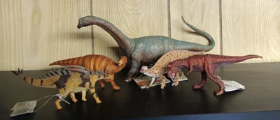 Paralititan, Majungasauras, Muttaburrasaurus, Fukuisaurus, Gigantspinosaurus - Image 1 of 4