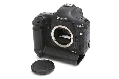 Canon EOS-1D Mark IV body set lens scratch - Image 1 of 4