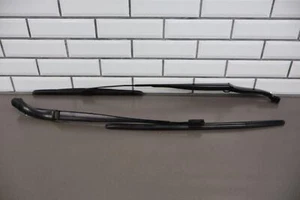 22-24 Rivian R1T Pair LH& RH Front Windshield Wiper Arms W/ Blades (See Photos) - Bild 1 von 24