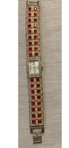 Reloj Geneva Elite Piedra Roja Estrás Acabado Plateado Estilo Art Deco Defecto Elegante - Imagen 1 de 6