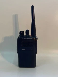 Motorola GP344 UHF Radio - Picture 1 of 5