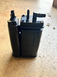 NUEVO FABRICANTE DE EQUIPOS ORIGINALES KIA EMISIONES EVAP CANNISTER - SE ADAPTA A LOS MODELOS SOUL 2013-2018 - Imagen 1 de 5