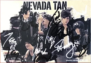 Nevada Tan Rockband autograph signed 4"x6" photo - Picture 1 of 1