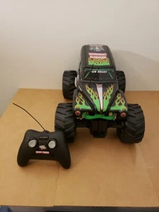 New Bright "Grave Digger" Radio Control Truck W/ Controller. Tested/ Works.!! - Picture 1 of 11