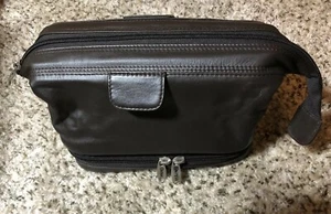 Nuevo kit de viaje Winn International de cuero con bolsillo húmedo para hombre - Imagen 1 de 5