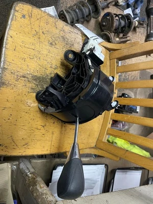 OEM AUTOMATIC Floor Shifter PONTIAC VIBE 09 10 2009 2010 - Image 1 of 4