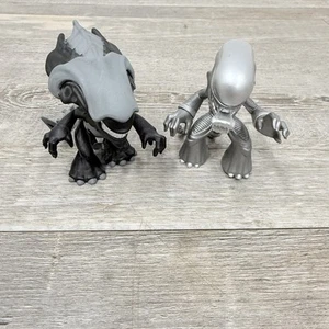 Funko ALIEN y PREDATOR Misterio Mini Juego de 2 - Imagen 1 de 4