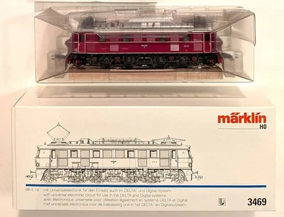 Marklin Märklin 3469 E19 E-Loco Red H0 with Delta - New in Box -FREE SHIPPING - Image 1 of 4