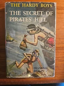 Vintage Hardy Boys   #36  The Secret of Pirates Hill  --  First Printing - Picture 1 of 5