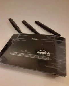 D-Link 300 Mbps 1-Port Wireless N Router (DIR-619L) - Picture 1 of 7