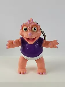 Dinosaurs Babyee 1991 Street Kids Schlüsselanhänger Schlüsselring 3" PVC Figur Figur - Bild 1 von 6