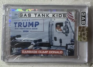 Donald Trump Limited Edition Garbage Truck Cracked Foil GAS Card /100 IN HAND - Bild 1 von 1