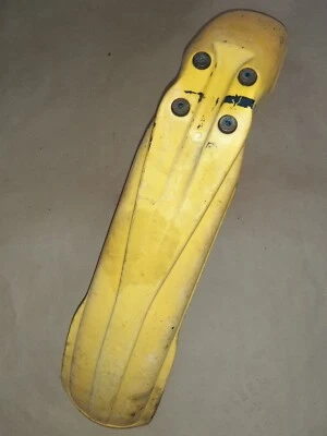 Guardabarros delantero Yamaha YZ125 1979 OEM Foto 1 de 4