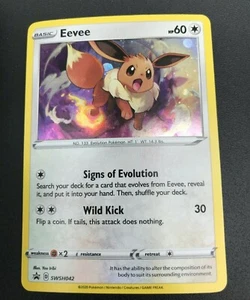 Eevee HOLO RARE SWSH042 Black Star Promo Pokemon NM 2020 - Bild 1 von 2