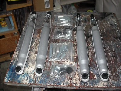 Jeep Grand Cherokee Front & Rear Shocks — 第 1/2 张图片