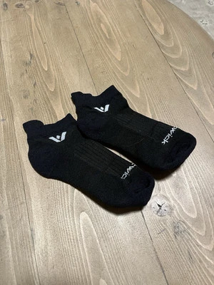 Swiftwick - Calcetines para Correr, Calcetines de Ciclismo, Ligeros No-Show Negros Medianos Nuevos Foto 1 de 3