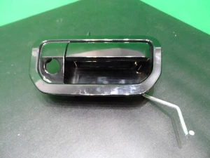 Honda Ridgeline 2019 RTL, OEM Rear Gate Handle, Black, Used (NO KEY) - Picture 1 of 6