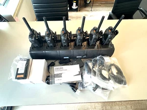 6 Hytera PD752i DMR digital UHF 450-520 mhz w/accessories, grt condition, extras - Afbeelding 1 van 21