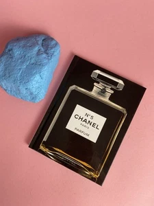 Chanel Number 5 Book about the Perfume 2001 Paris Rare - Picture 1 of 8