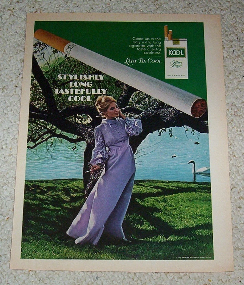 Página de anuncio impresa 1970 - KOOL Cigarrillo Niña Bonita Vestido Púrpura Fumar -Lady Be Cool Foto 1 de 1